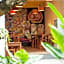 Miraa Guest House & Resto
