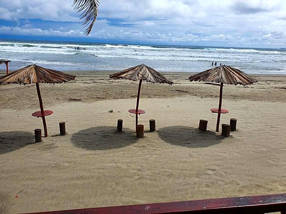 Bungalows La Perla Playa Azul