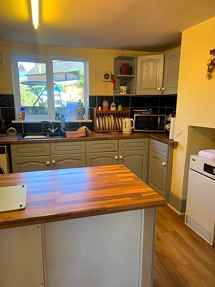 The Townhouse B and B free continental breakfast included