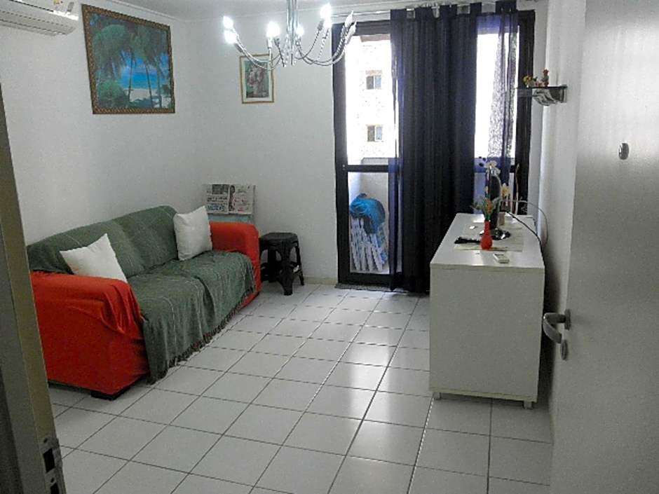 NA BEIRA MAR DE PAJUCARA - EDIFICO NEO 2- APARTAMENTO COM 02 QUARTOS - POSSUI VARANDA- VISTA LATERAL DO MAR- AVENIDA DOUTOR ANTONIO GOUVEIA 1081- CONSUMO ELETRICO É PAGO No CKECK-OUT 1KWH É 1,35 REIAS -TEM TELA DE PROTEÇÃO-