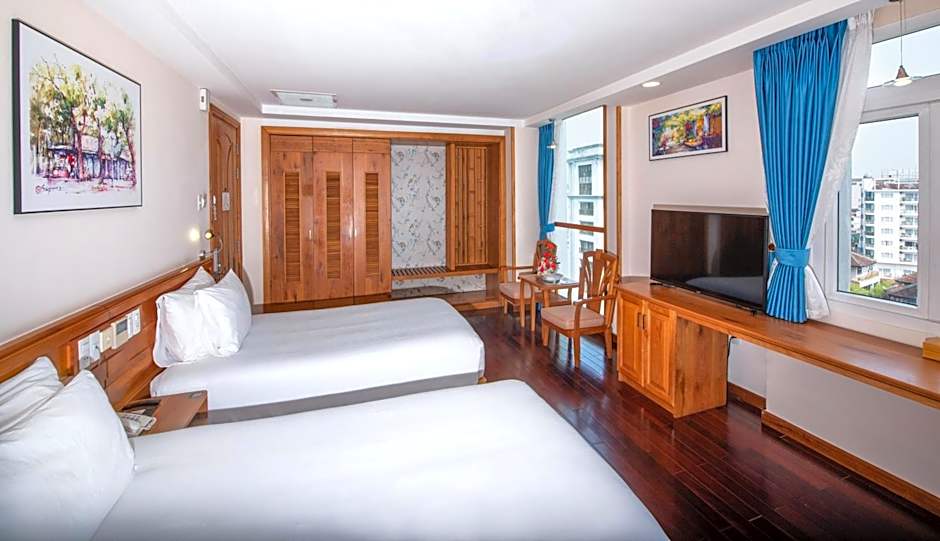 Romance Hotel