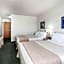 Super 8 by Wyndham Dauphin