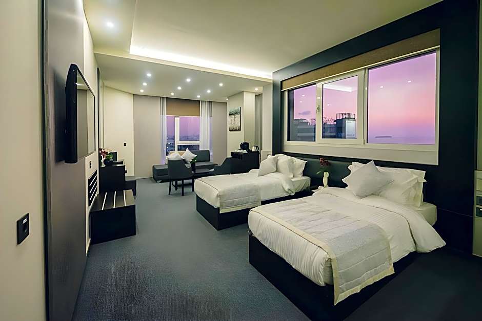 LOUIS V HOTEL LEBANON