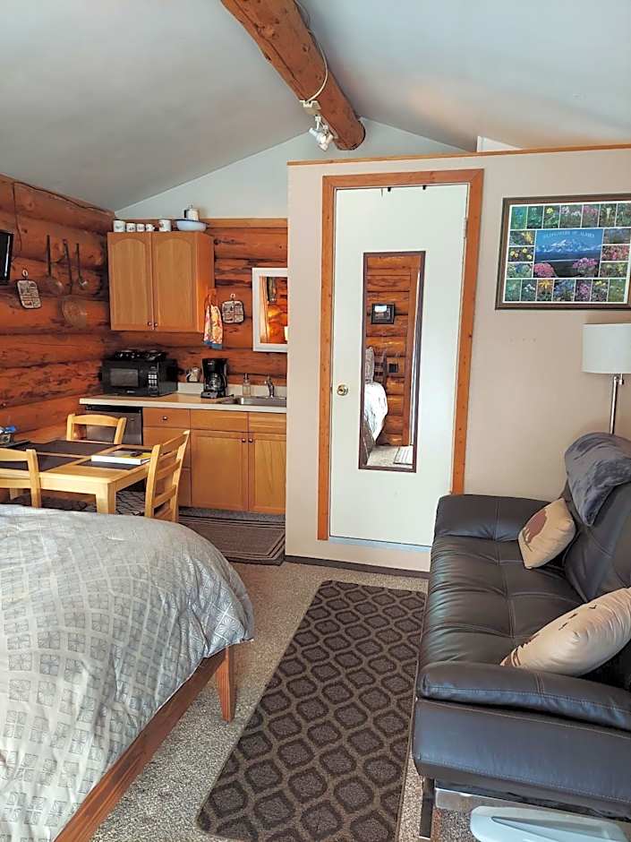 Hatcher Pass Cabins