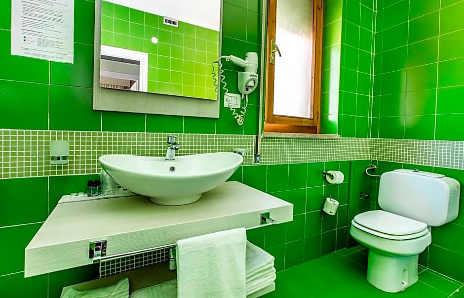 Hotel Residence Ulivi E Palme