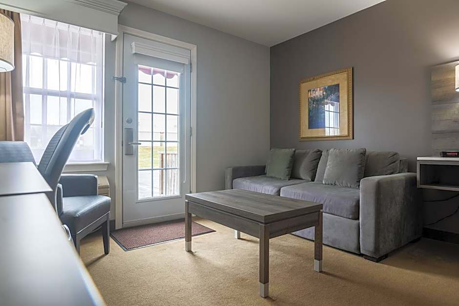 Amsterdam Inn & Suites Moncton