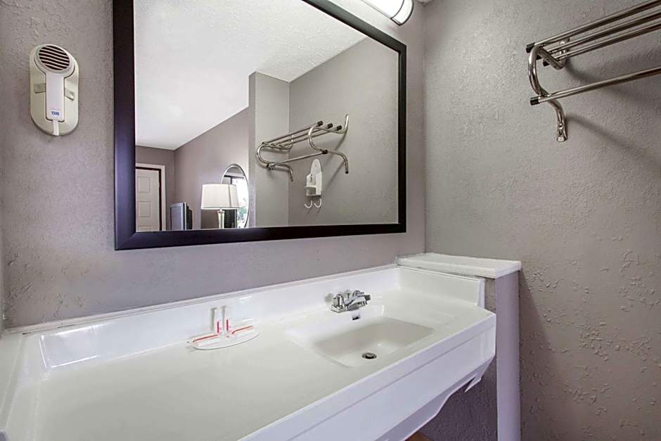 Super 8 by Wyndham Wytheville