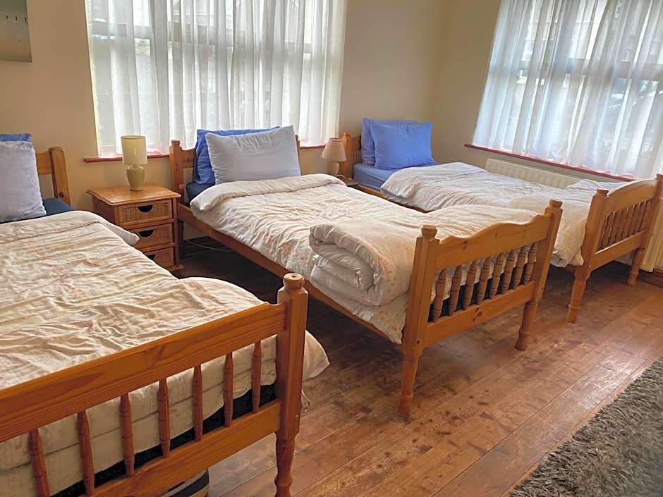 Bed in 6-Bed Mixed Dormitory Room — 2 fotoğraftan 1. fotoğraf
