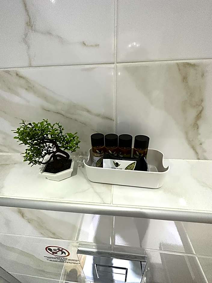 Navarino Luxe Suites