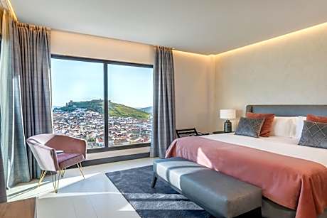 Junior Suite with hydro-massage bathtub (2 adults)