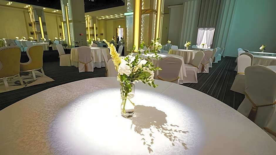 Hotel EMBLEDON