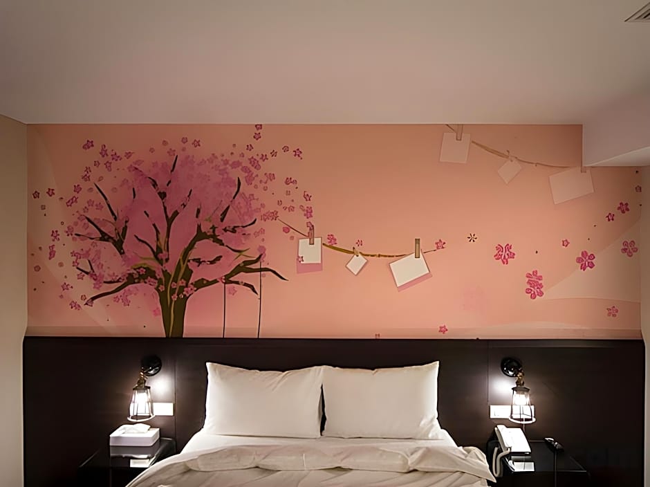 Travel Art Inn