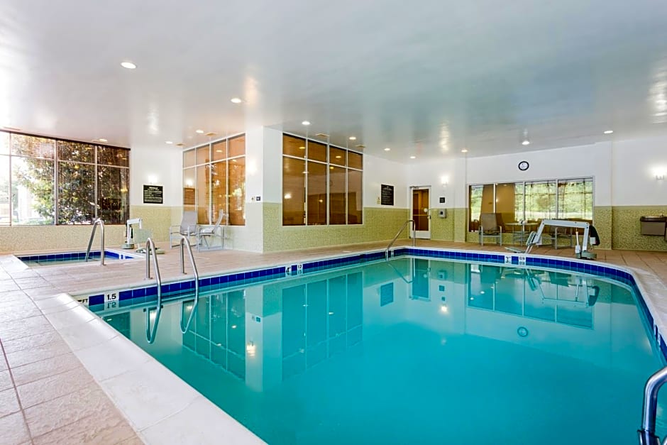 Hampton Inn Petersburg - Southpark Mall