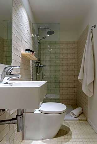 Interior Small Double Room