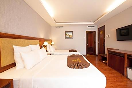 Executive Family Room (Free Mini-bar)