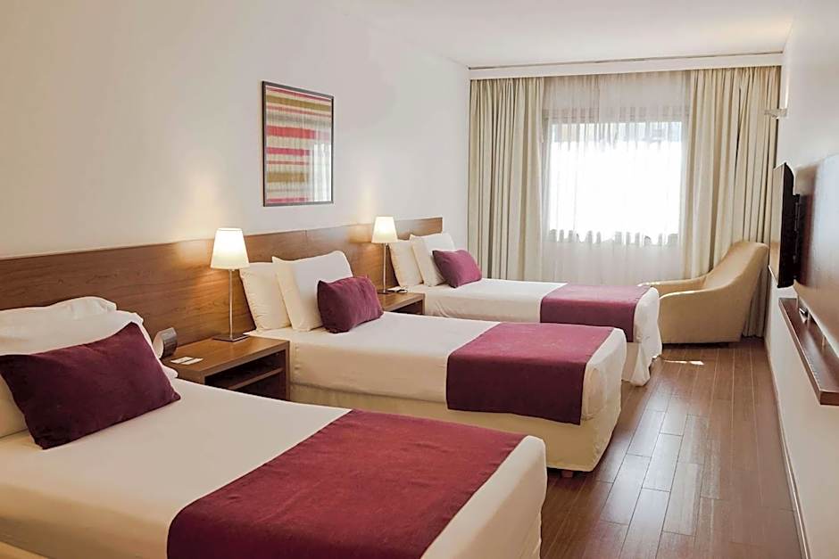 Dazzler by Wyndham Buenos Aires Maipu