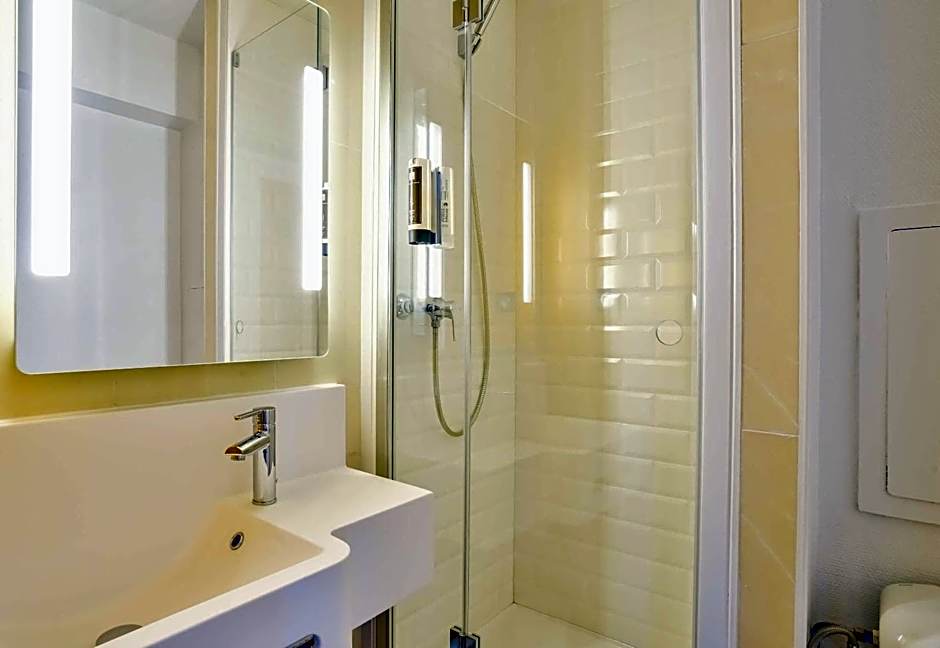 B&B HOTEL Paris Malakoff Parc des Expositions