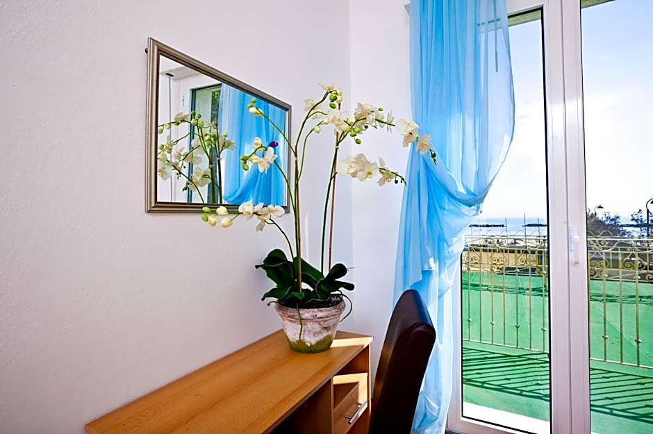 Hotel Holiday Park