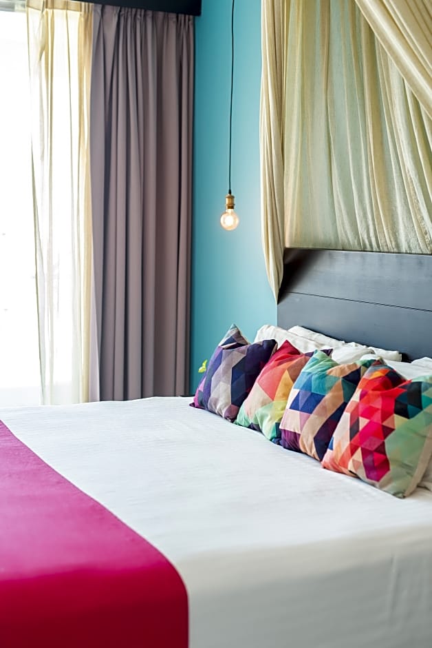 Soho Playa Hotel