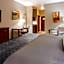 Green Mill Village Hotel & Suites, BW Signature Collection