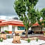 Quality Inn & Suites Kansas City I-435n Near Sports Complex