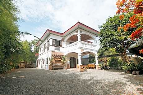 RedDoorz @ Casa Rafaelle Transient Ilocos Sur