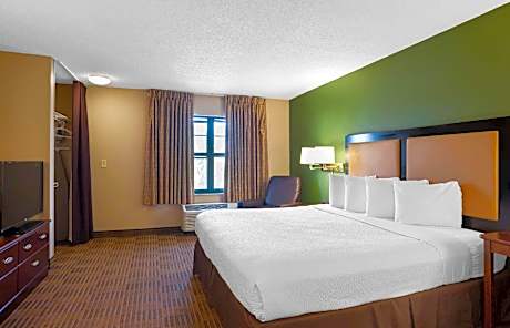 1 Bedroom Suite King Non-Smoking