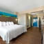 Red Roof PLUS & Suites Virginia Beach - Seaside