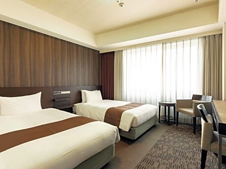 Standard Twin Room - Non-Smoking