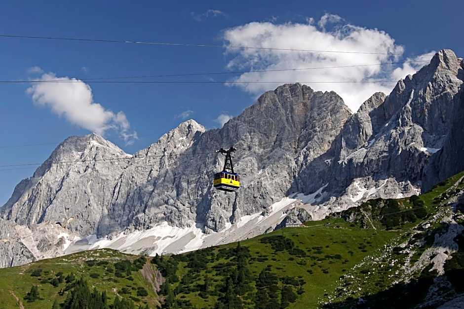 Hotel Dachstein