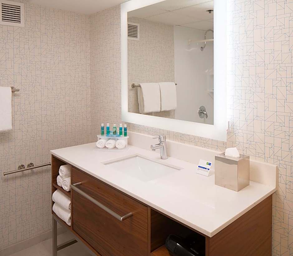 Holiday Inn Express Springfield By IHG