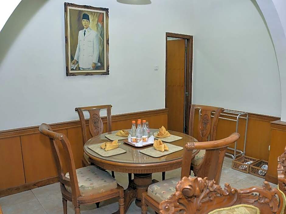 Hotel Dana Solo