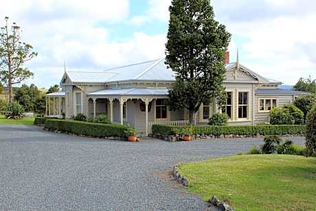 Waipoua Lodge