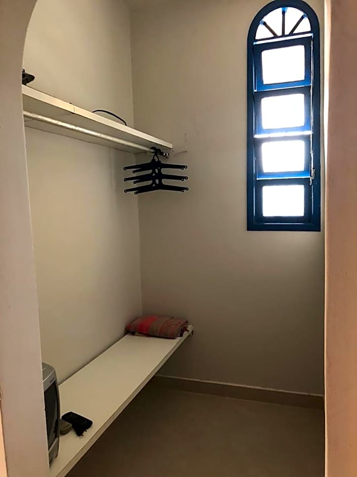 Pé na Areia com Piscina e Churrasqueira - 2 suítes