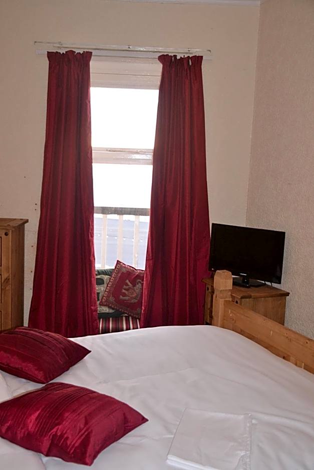 Camelot Seafront Hotel