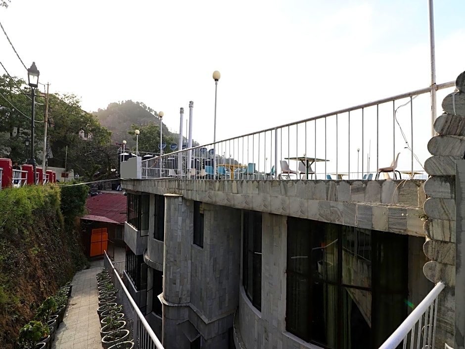 14678 Hotel Filigree