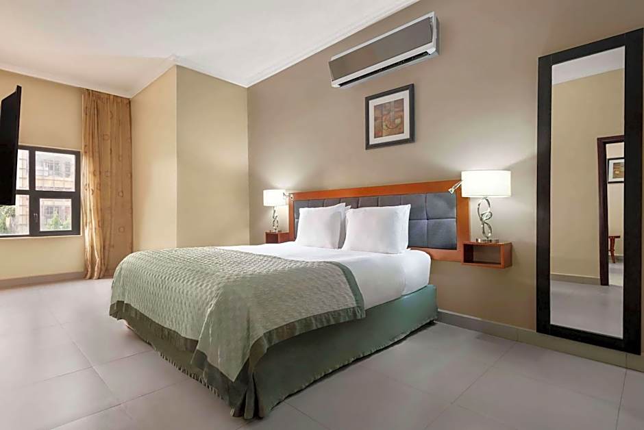 Hawthorn Suites By Wyndham Abuja