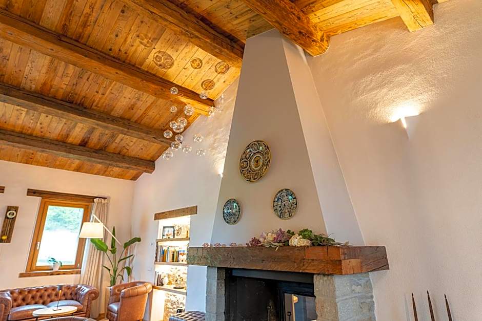 Aura Relais