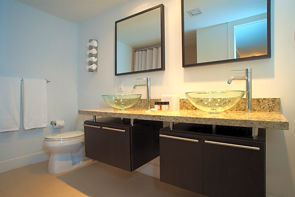 Beach Haus Bal Harbour