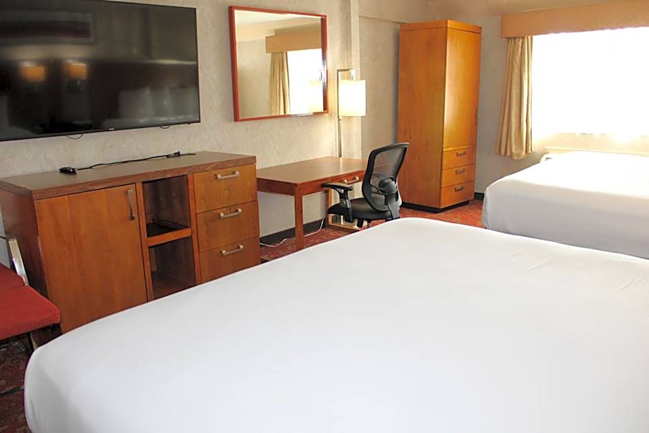 Clarion Hotel Bakersfield North