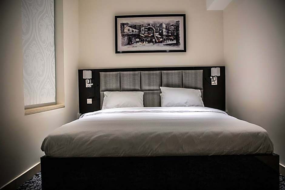 Naylover Hotel Suites