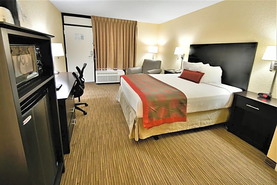 Ramada by Wyndham Jacksonville Hotel & Conference Center