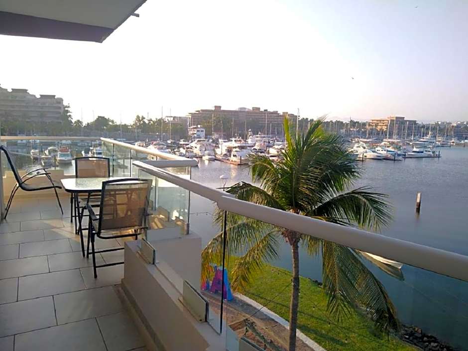 Marina Banderas Suites Hotel Boutique