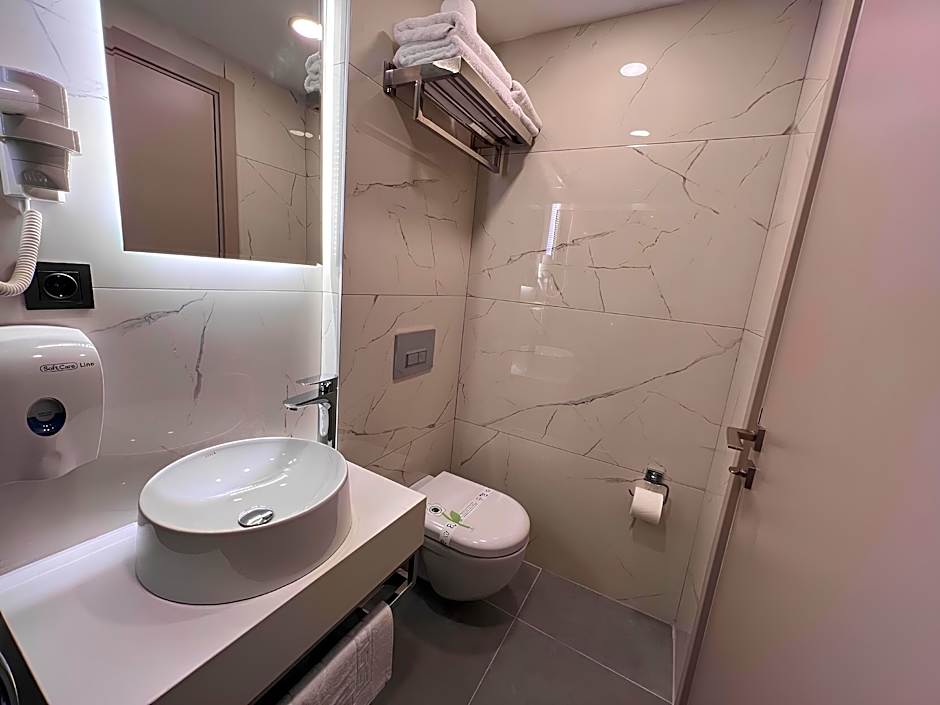 ROI HOTEL IZMiR