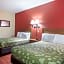 Econo Lodge Inn & Suites