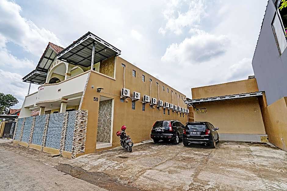 OYO 92062 Pondok Aurel Wahidin