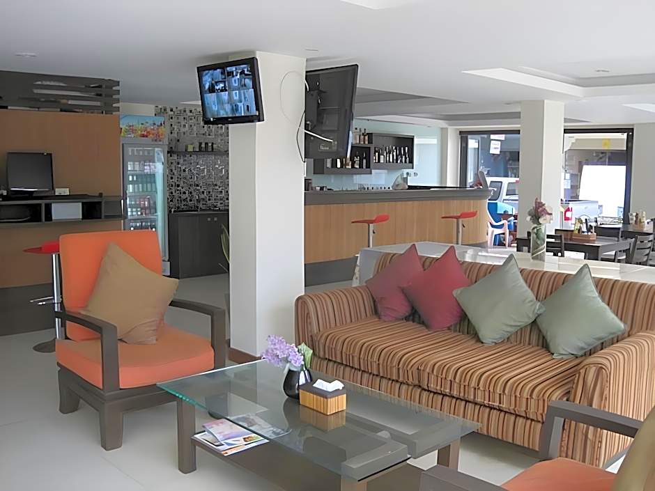 Sooksabai Jomtien Beach Hotel