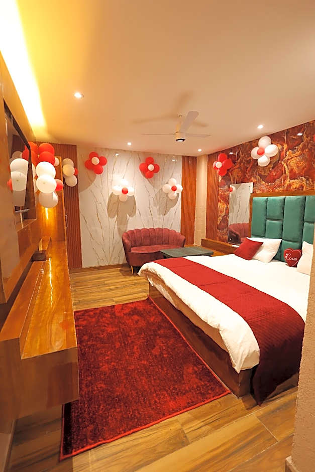 Hotel M2M , Narela