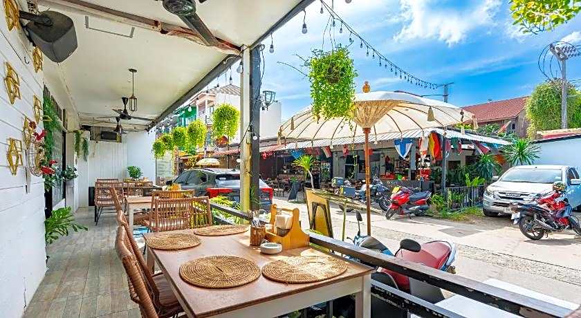Kata Station Boutique Hotel, Kata Beach