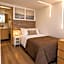INT Lisbon Suites